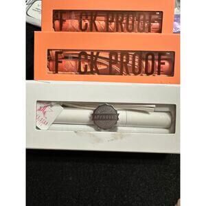 One Jeffree Star Mascara in Brown or Coral